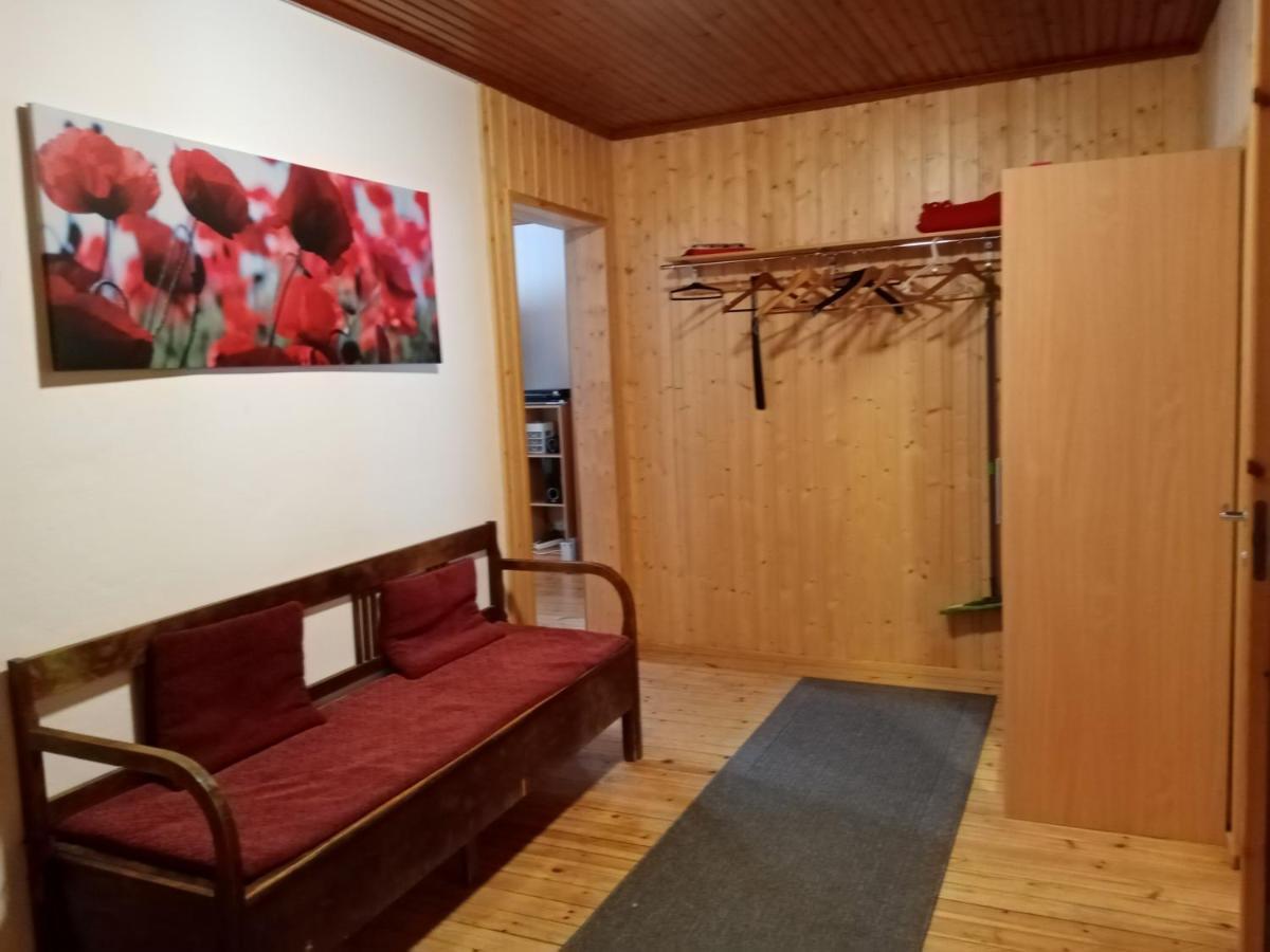 Melkoniemi Jacuzzi Niemelaeヴィラ エクステリア 写真