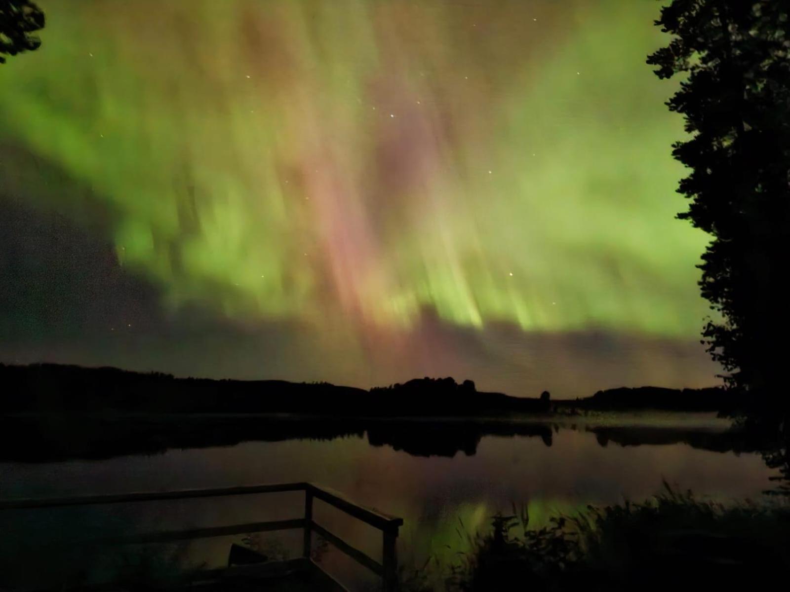 Melkoniemi Jacuzzi Niemelaeヴィラ エクステリア 写真